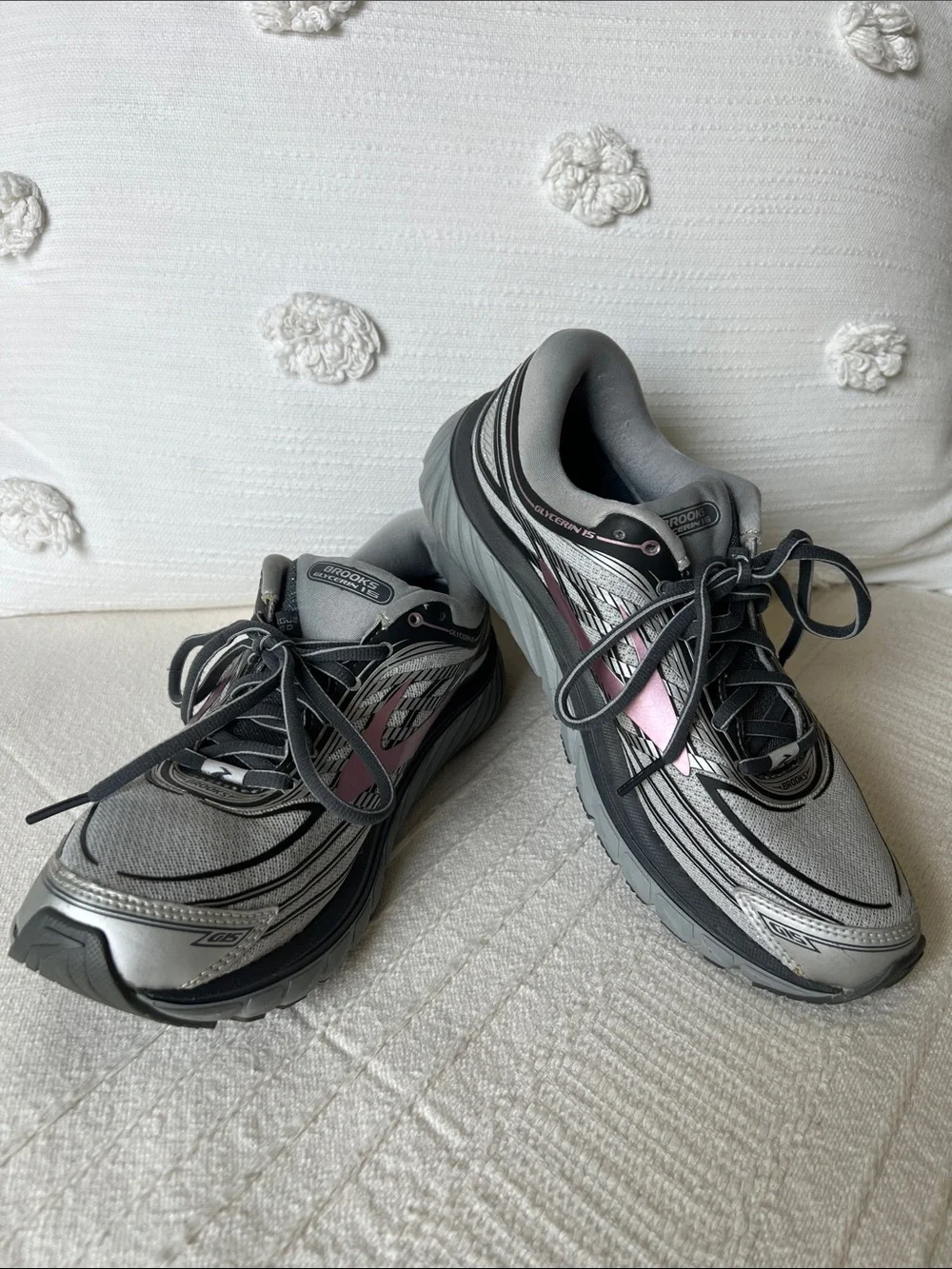 Brooks Glycerin 15 Women's Gray and Pink Athletic Running Shoes